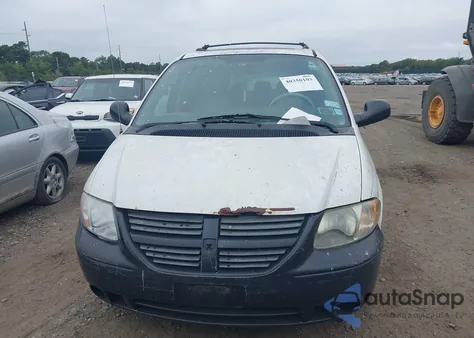 2005 Chrysler Town & Country Touring z USA, uszkodzony, nr VIN 2C4GP54LX5R347585